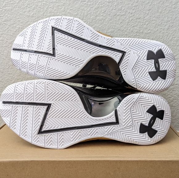 Under Armour Curry 1 "MVP" - Picture 13 of 14